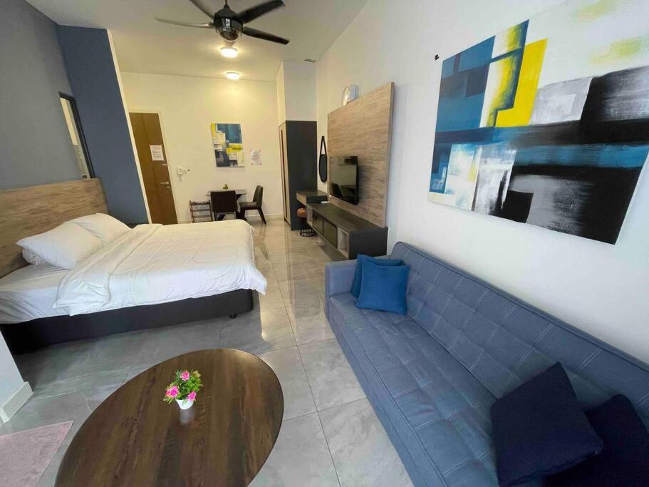 Homestay Shah Rizki At Imperio With Swimming Pool Muslim Friendly Malacca ภายนอก รูปภาพ