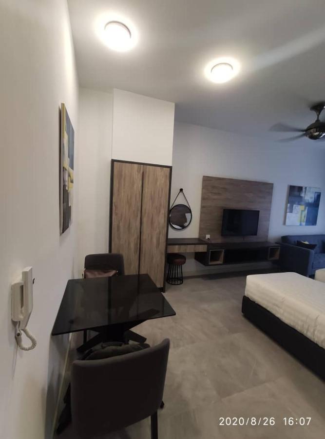 Homestay Shah Rizki At Imperio With Swimming Pool Muslim Friendly Malacca ภายนอก รูปภาพ